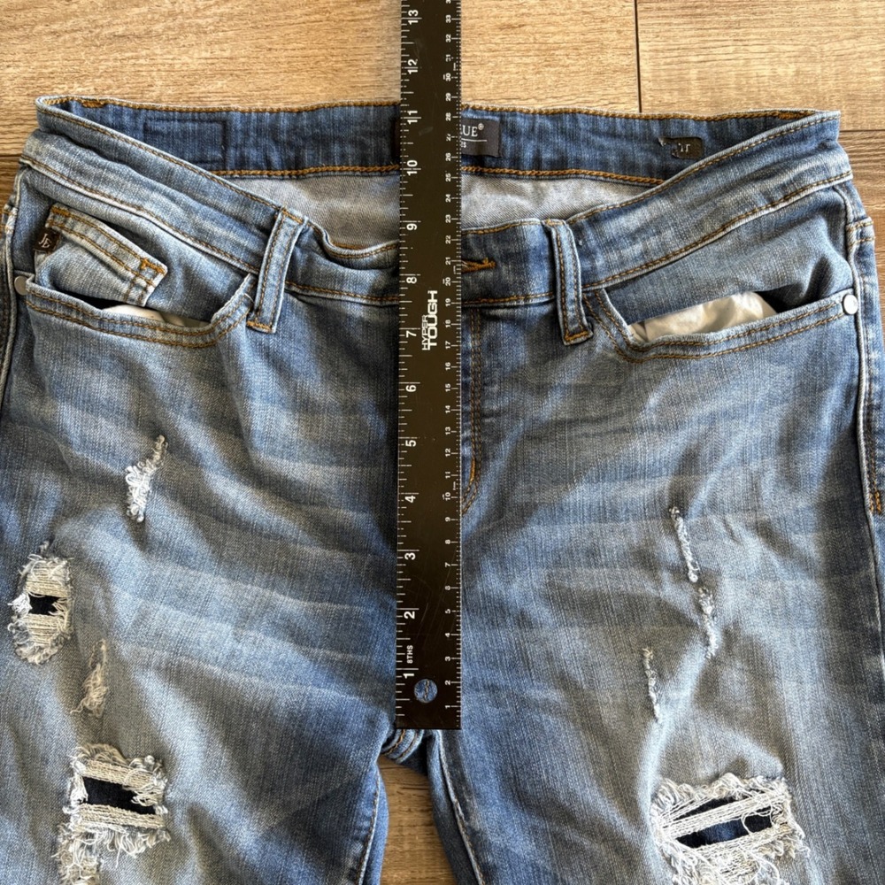 Judy Blue Skinny Jeans Women 13/31 Blue Distressed Raw Hem Mid Rise JB8240MD - Picture 6 of 8